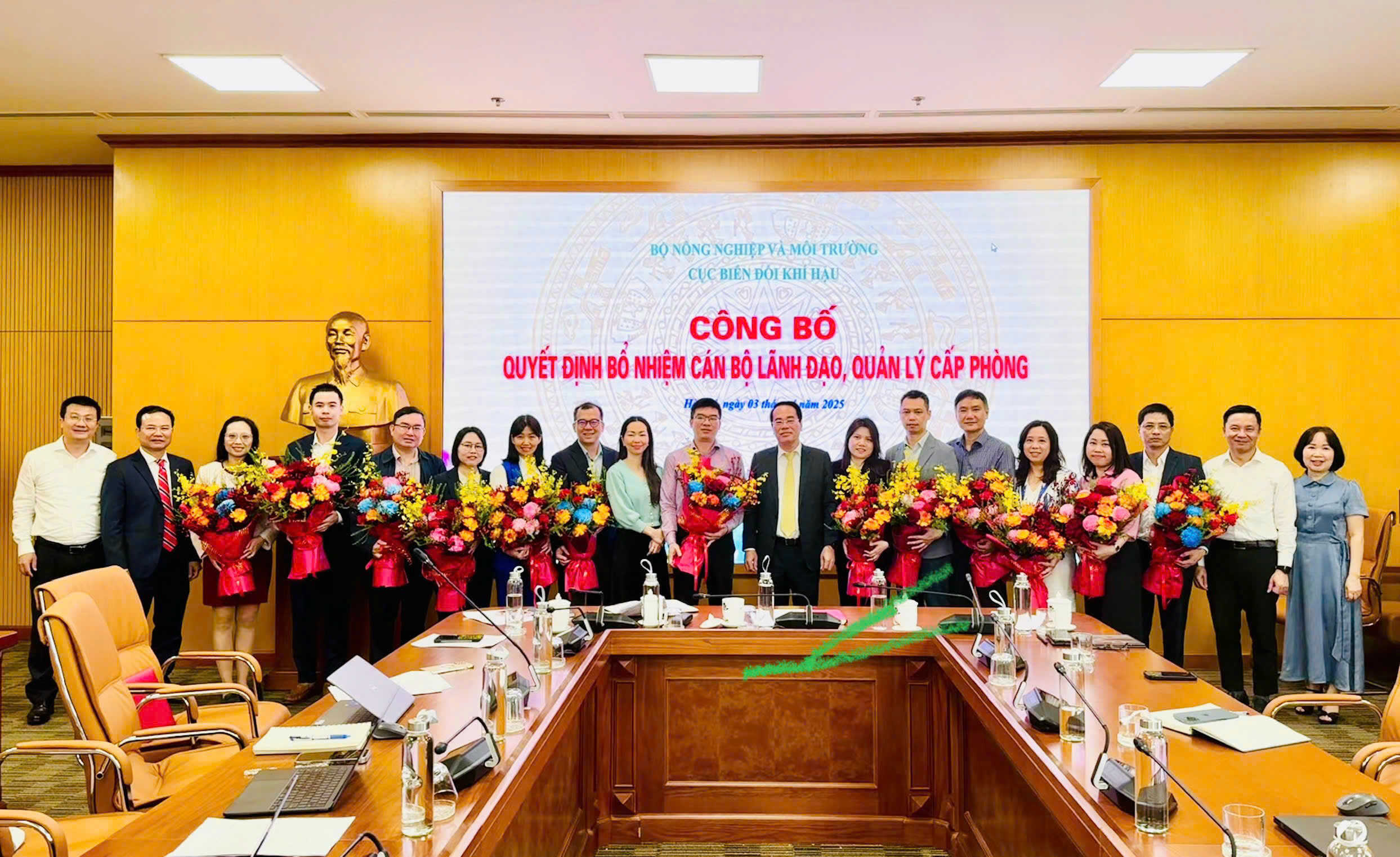 Cục Biến đổi khí hậu công bố Quyết định bổ nhiệm cán bộ lãnh đạo, quản lý cấp phòng